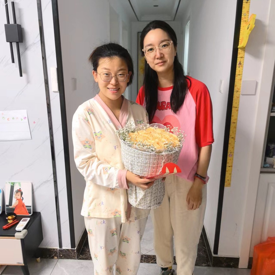 慰問生育職工，做好“娘家人”