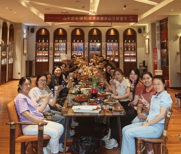 品味美食，凝聚力量——擇立燒烤party圓滿落幕